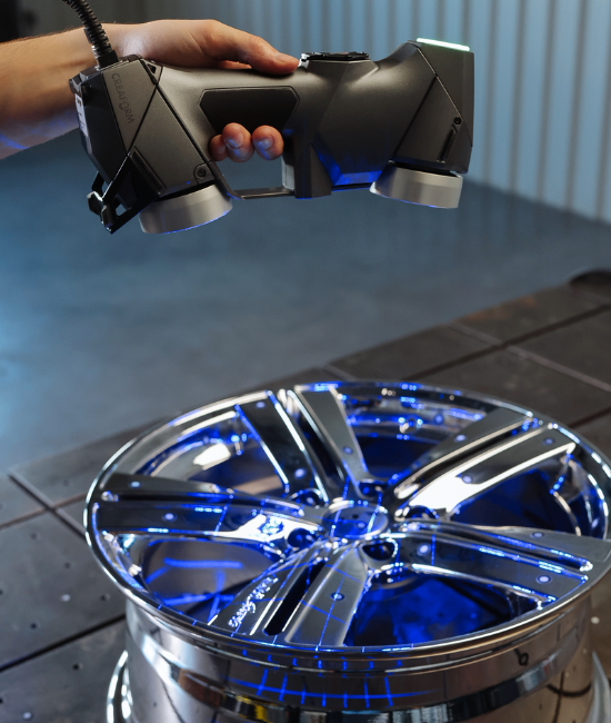 handyscan silver scanning a car mag